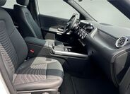 Mercedes-Benz EQA 12