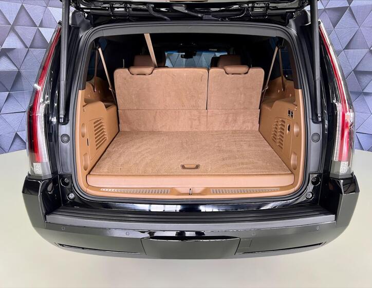 Cadillac Escalade 35