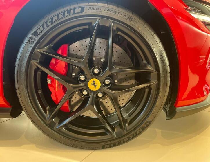 Ferrari Roma 19