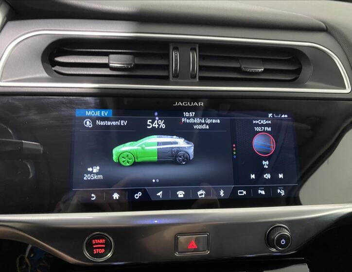Jaguar I-Pace 18