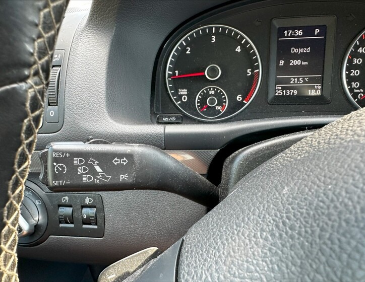 Volkswagen Touran 23