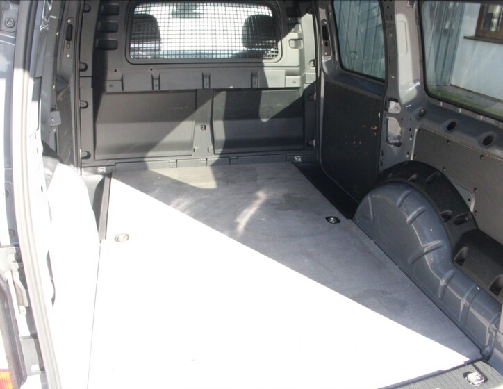 Volkswagen Caddy 24