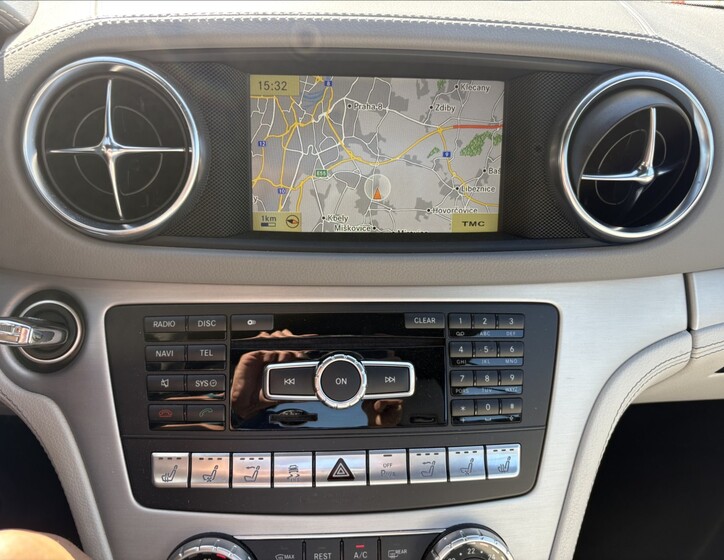 Mercedes-Benz SL 24