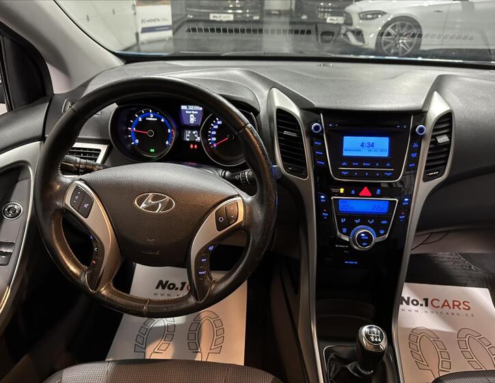 Hyundai i30 16