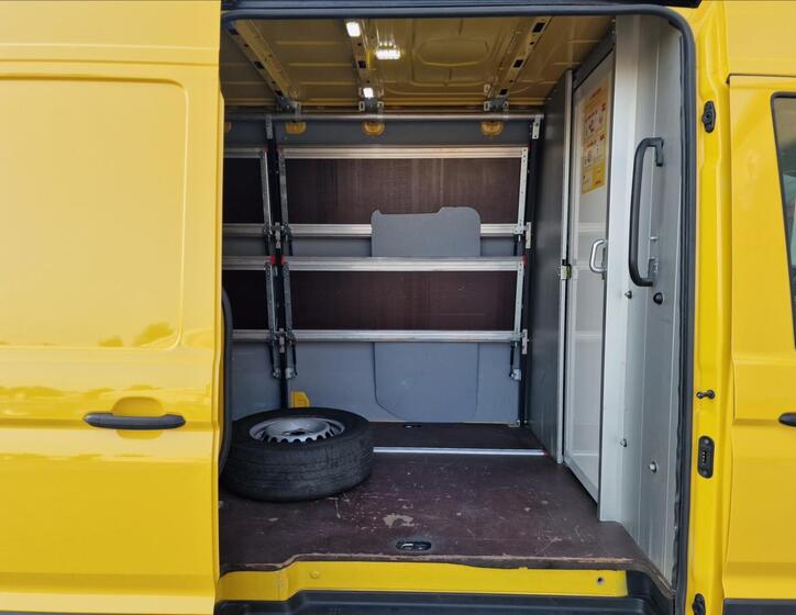 Volkswagen Crafter 18