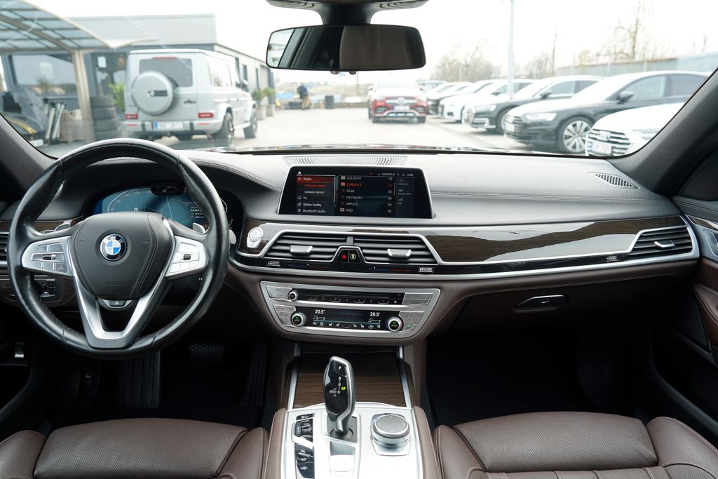 BMW Řada 7