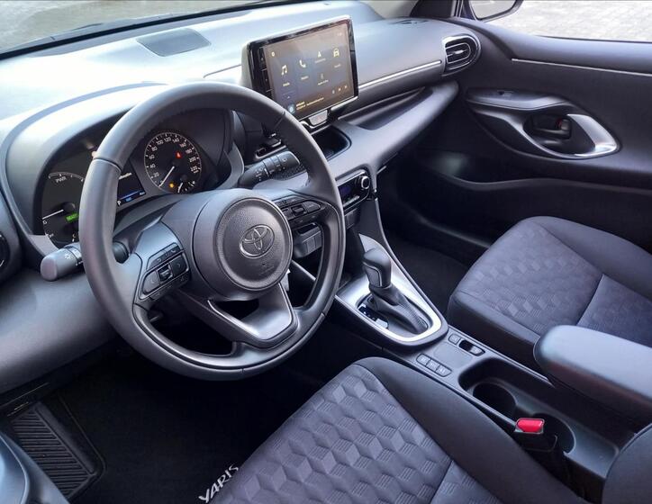 Toyota Yaris 7