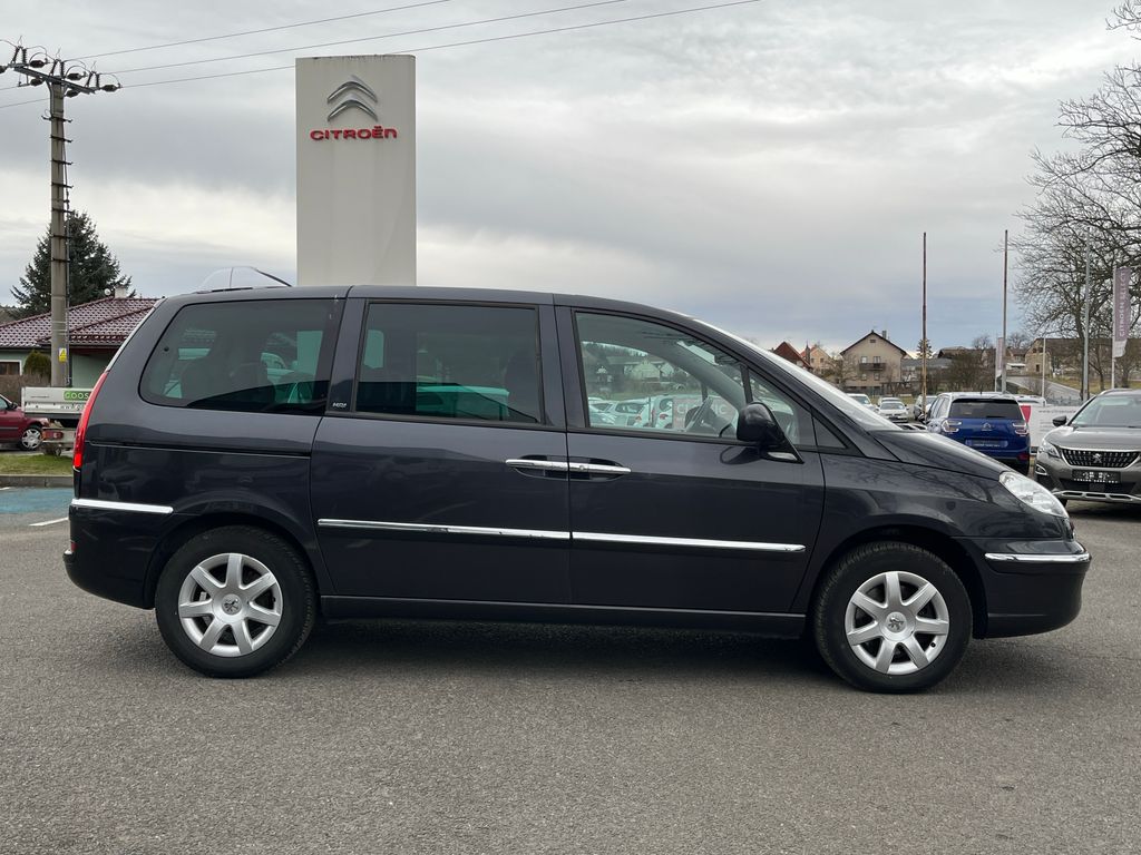 Peugeot 807