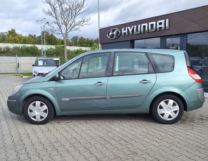 Renault Scénic 8