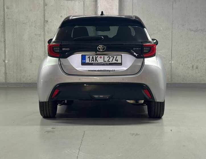 Toyota Yaris 6