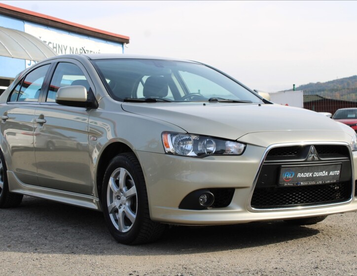 Mitsubishi Lancer 3