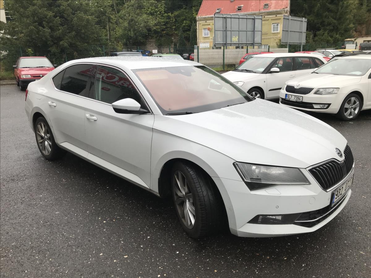 Škoda Superb