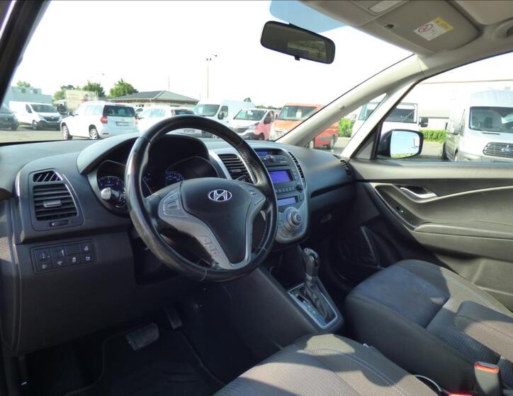 Hyundai ix20 11
