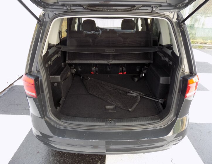 Volkswagen Touran 8