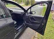 Peugeot 208 23