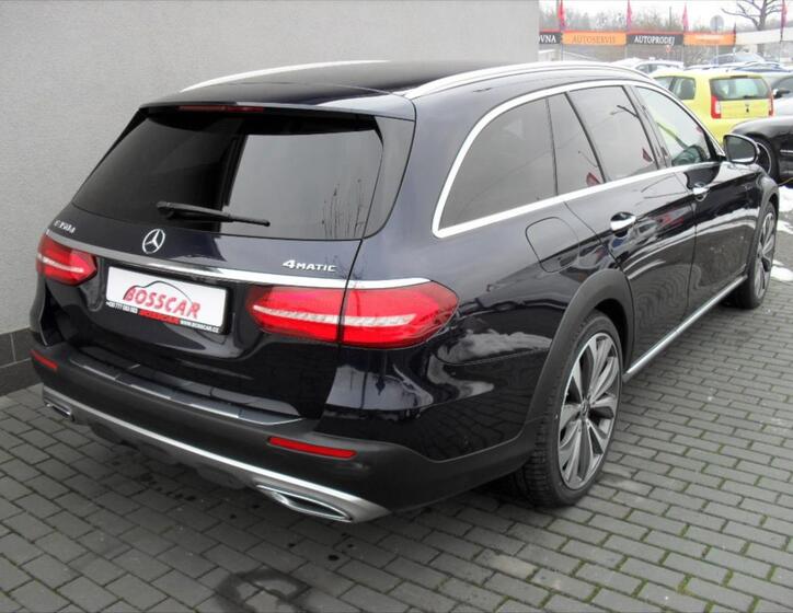 Mercedes-Benz Třídy E 6