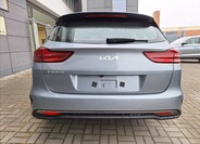 KIA Ceed 4