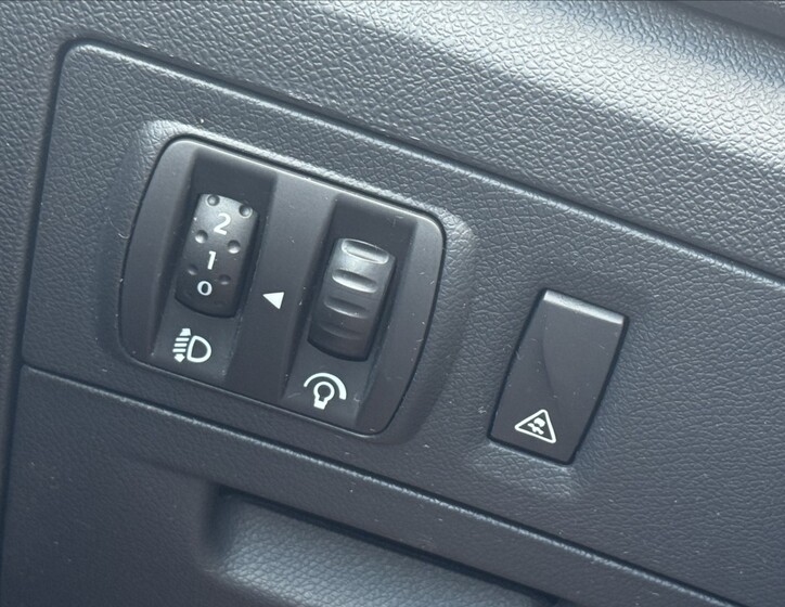 Renault Laguna 23