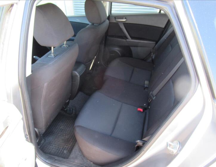 Mazda 3 18
