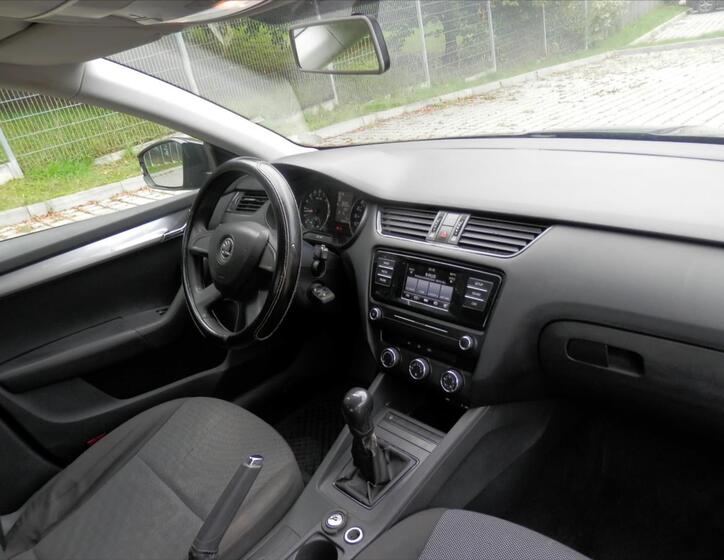Škoda Octavia 14