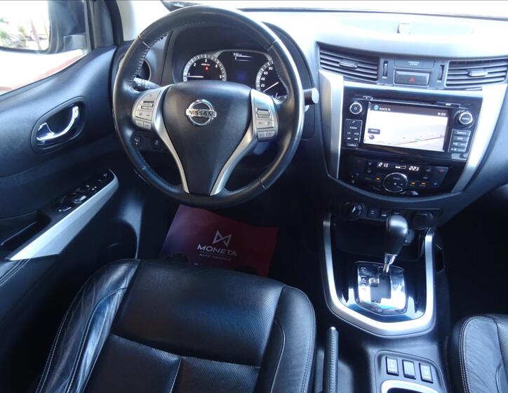 Nissan Navara 25