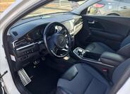 KIA Niro 8