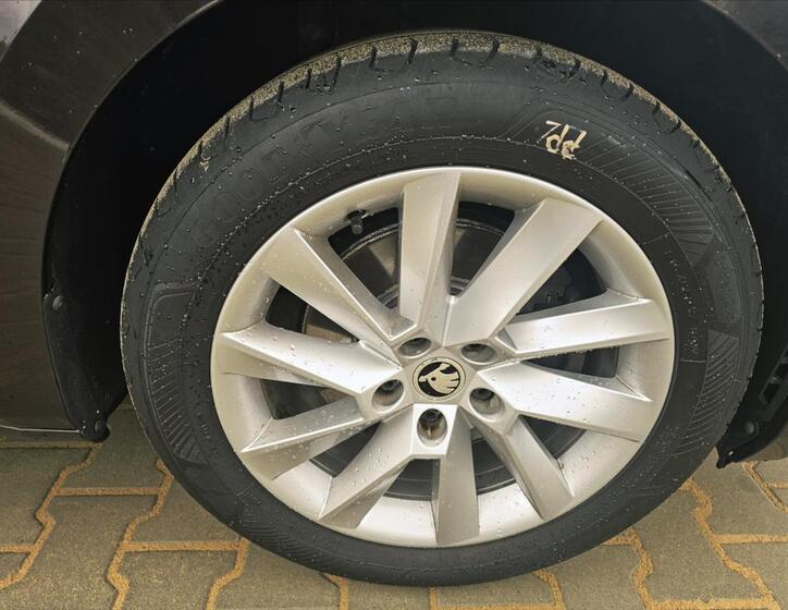 Škoda Superb 44