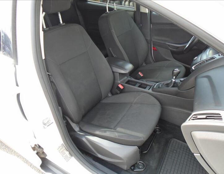 Ford Focus 12