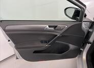 Volkswagen Golf 27