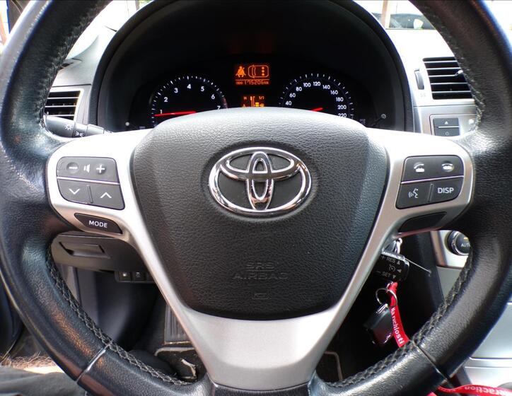 Toyota Avensis 11