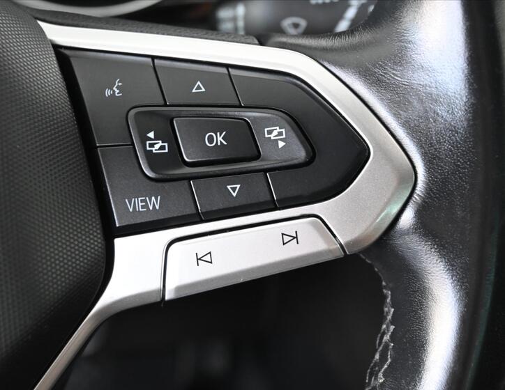Volkswagen Passat 18