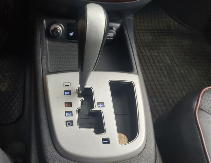 Hyundai Santa Fe 8