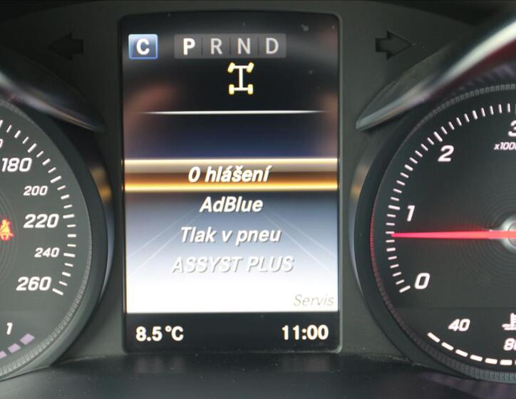 Mercedes-Benz Třídy X 32