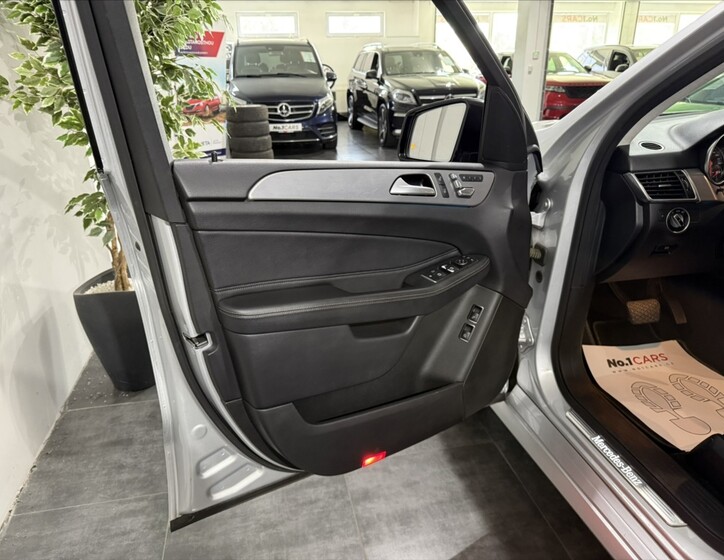 Mercedes-Benz GLE 6