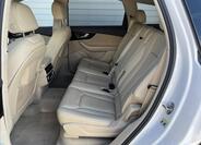 Audi Q7 6