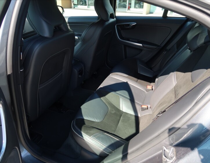 Volvo S60 9