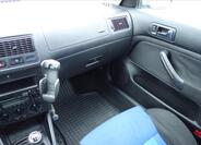 Volkswagen Golf 26