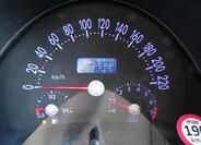 Volkswagen New Beetle 8