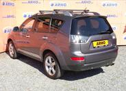 Mitsubishi Outlander 5