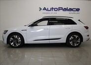 Audi e-tron 5