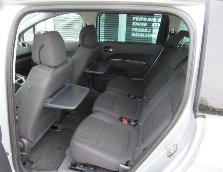 Peugeot 5008 19