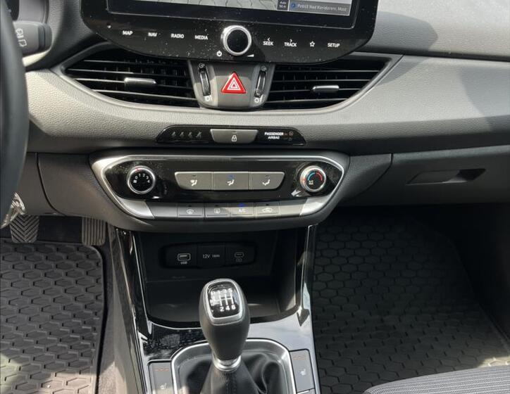 Hyundai i30 10