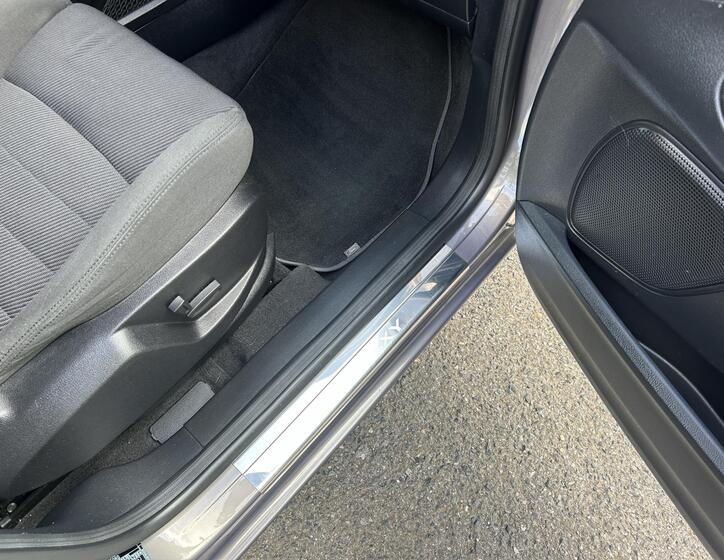 Ford Galaxy 41