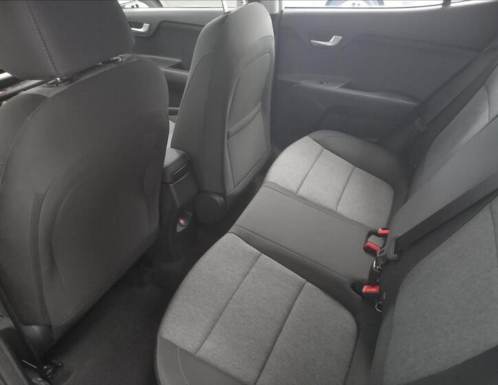 KIA Stonic 8