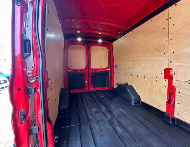 Ford Transit 14