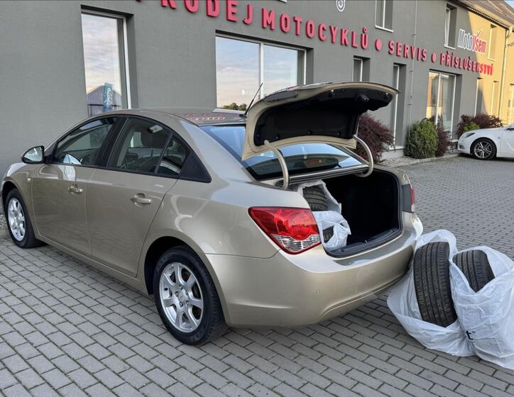 Chevrolet Cruze 34