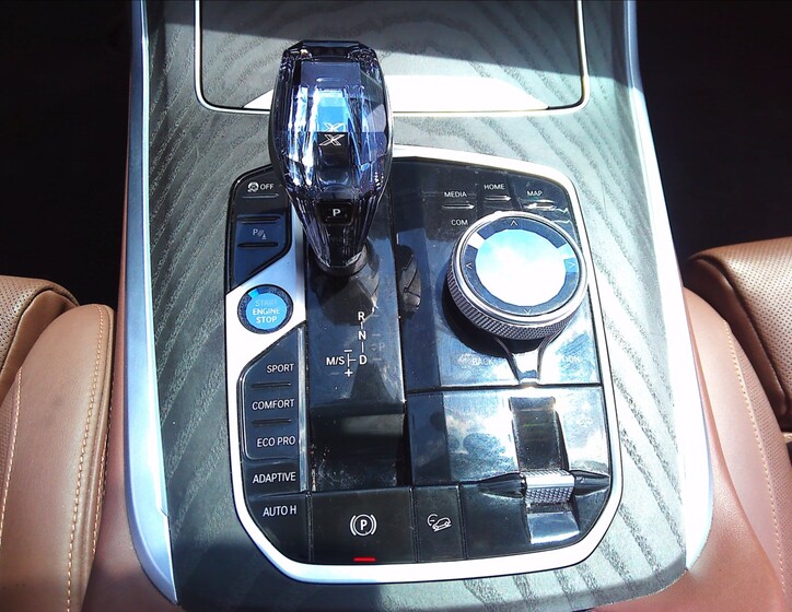 BMW X7 26
