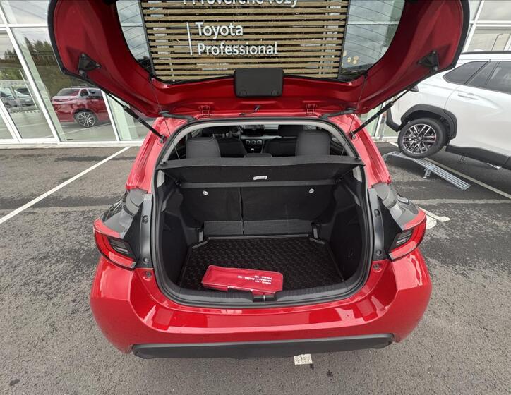 Toyota Yaris 12