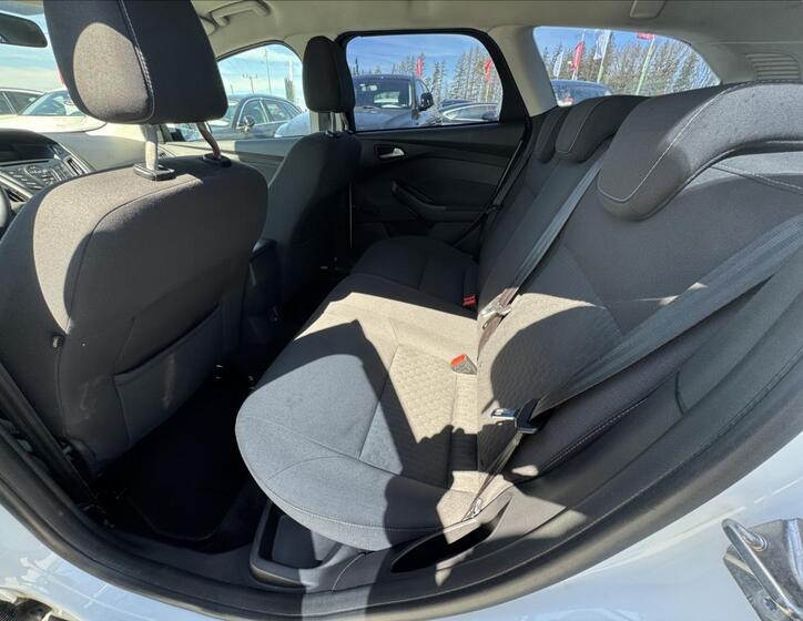 Ford Focus 12
