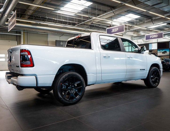 Dodge RAM 6